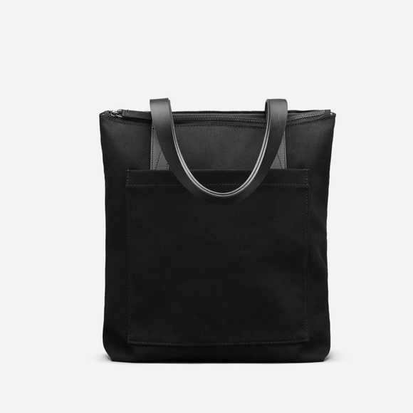 Everlane Handbags - Everlane Pocket Tote Bag Blk